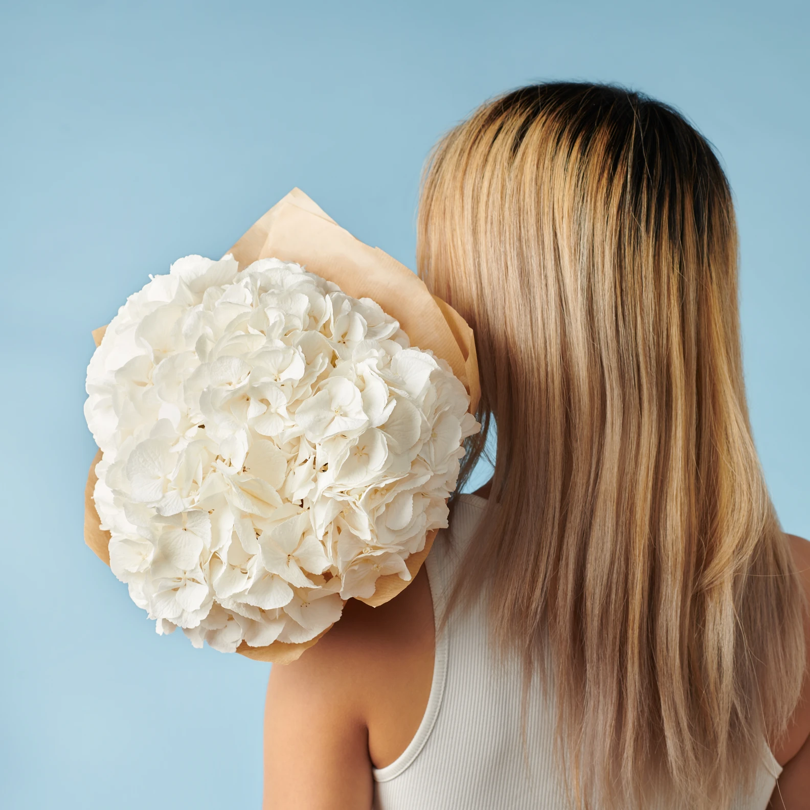 3 White Hydrangeas - image №4